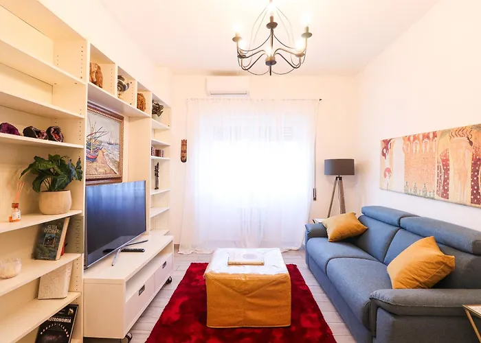 15min Center - Charme & Chic With Hot Tub Apartment *
